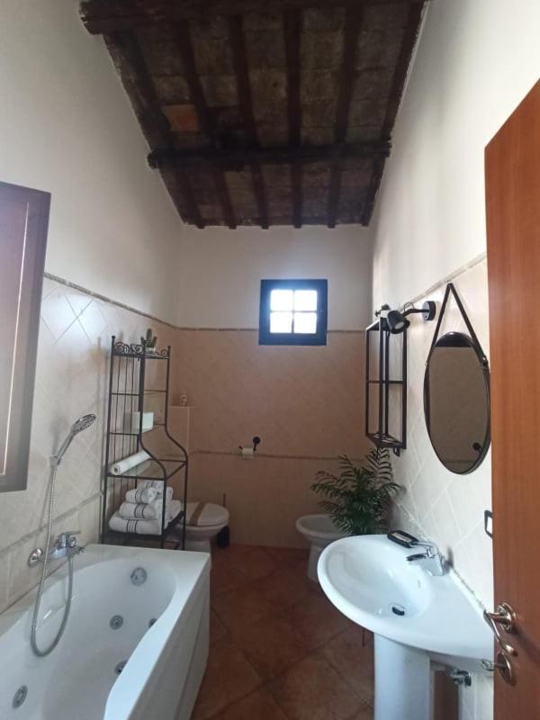 L'Angelo Pellegrino Miniappartamenti Rieti Buitenkant foto